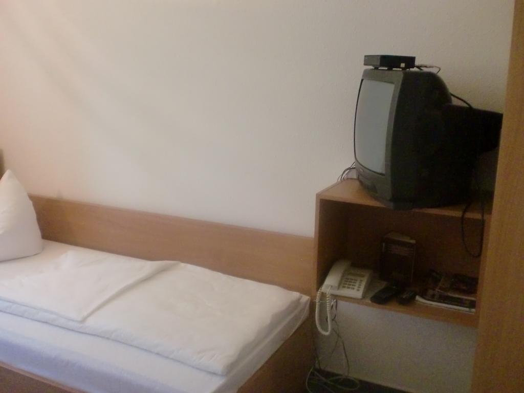 Hotel & Restaurant "Zum Firstenstein" Konigshain Phòng bức ảnh