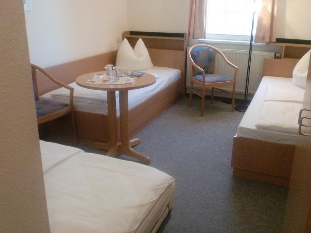 Hotel & Restaurant "Zum Firstenstein" Konigshain Ngoại thất bức ảnh