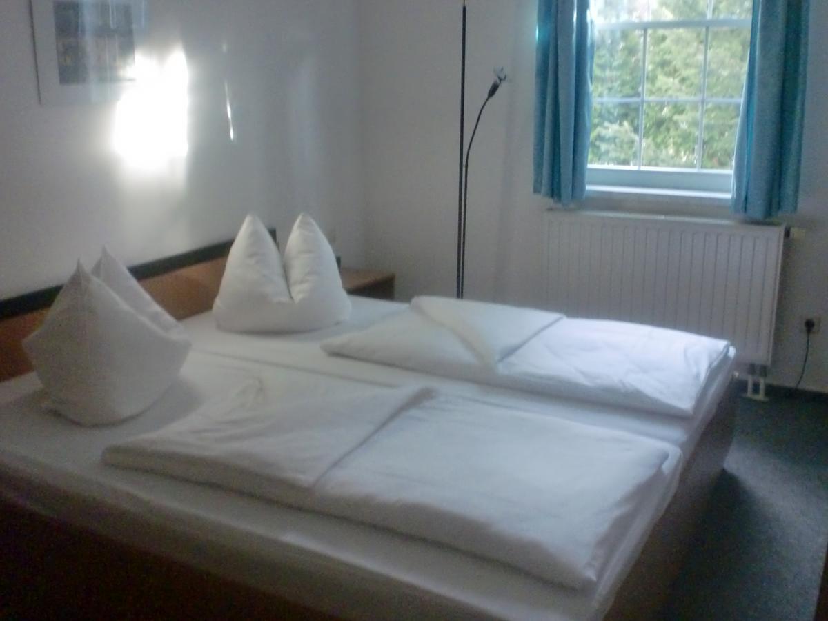 Hotel & Restaurant "Zum Firstenstein" Konigshain Ngoại thất bức ảnh